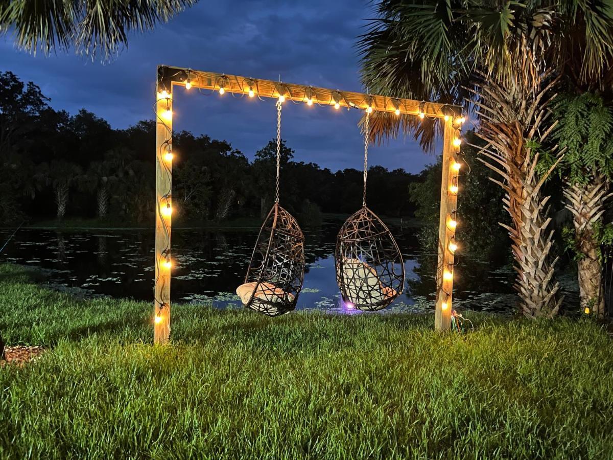Lake Front Rv Experience Close To Port Canaveral And Kennedy Space Center Hotel Titusville Buitenkant foto
